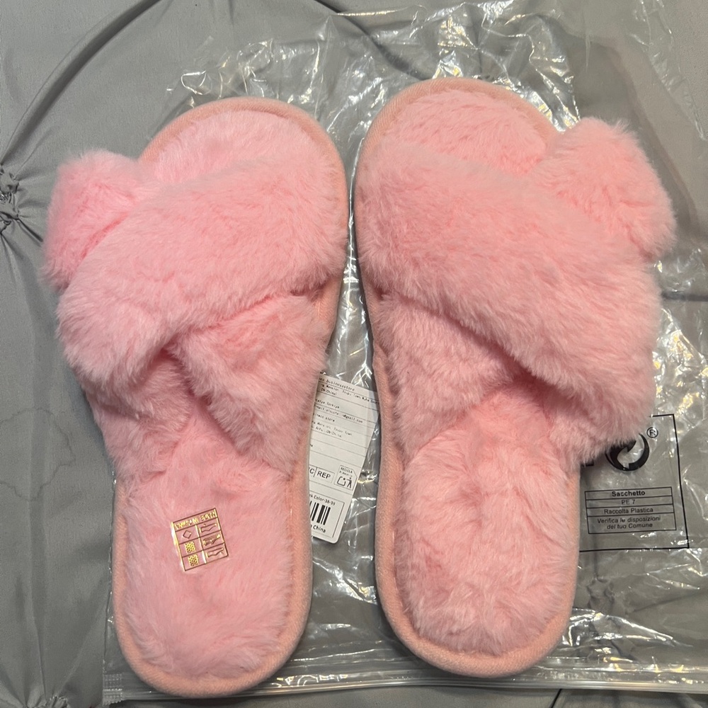 NIB - Pink Fuzzy Slippers - NEVER WORN - Size 38-39!